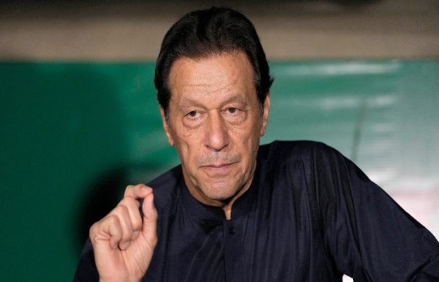 عمران خان نے جی ایچ کیو کے سامنے احتجاج کی کال دینے کا اعتراف کرلیا