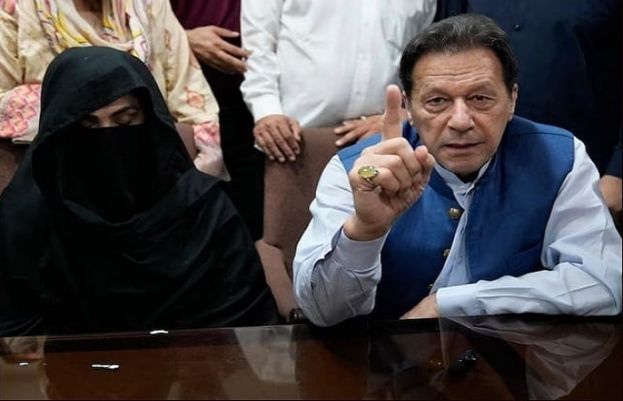 توشہ خانہ ٹو کیس: عمران خان اور بشریٰ بی بی پر فرد جرم عائد