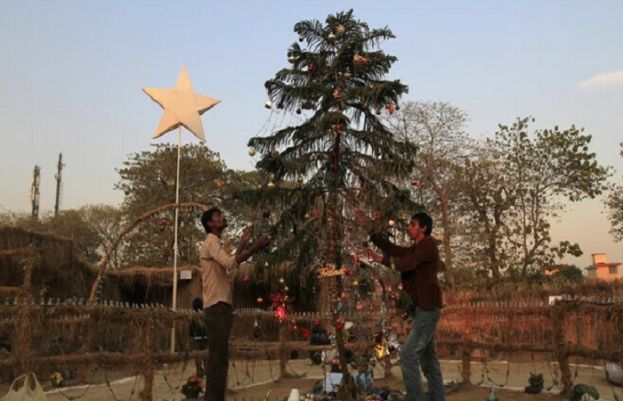 دنیا بھر میں مسیحی برادری آج کرسمس کا تہوار منارہی ہے